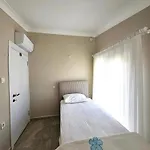 Luxury 5br W Pool & Access 别墅 Ayvalı