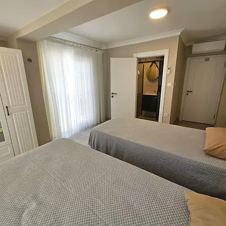 Willa Luxury 5br W Pool & Access *