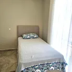 Villa Luxury 5br W Pool & Access