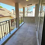 Luxury 5br W Pool & Access *