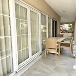 Luxury 5br W Pool & Access