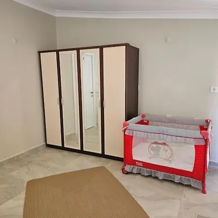 Villa Luxury 5br W Pool & Access