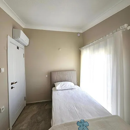 Luxury 5br W Pool & Access Луксозна вила Аявали