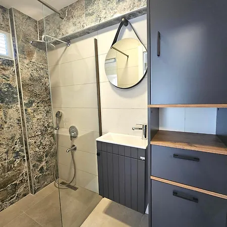 Luxury 5br W Pool & Access * Ayvalı