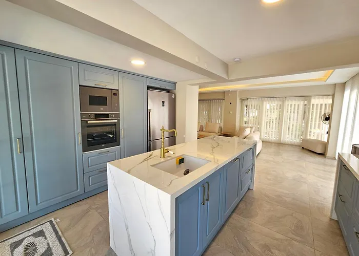 别墅 Luxury 5br W Pool & Access Ayvalı