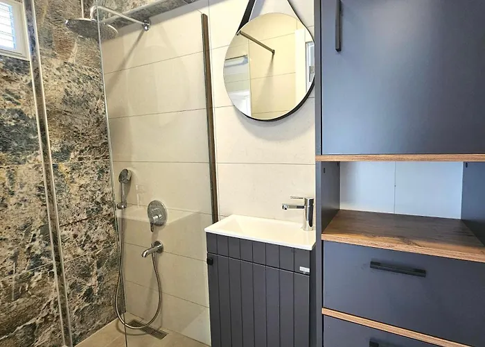 Luxury 5br W Pool & Access * Ayvalı