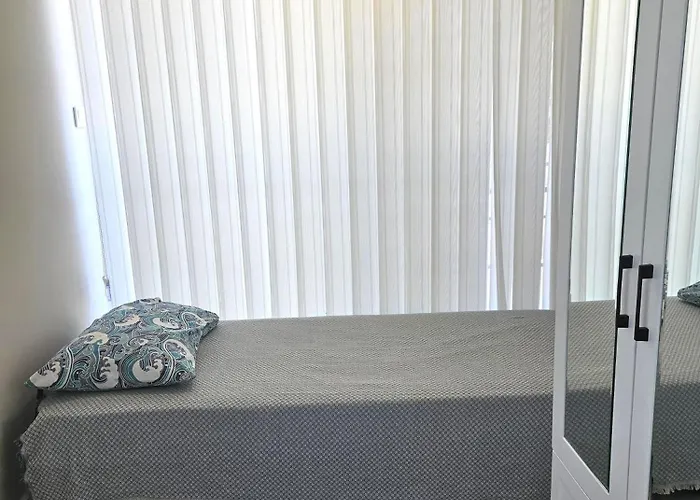 Luxury 5br W Pool & Access Ayvalı